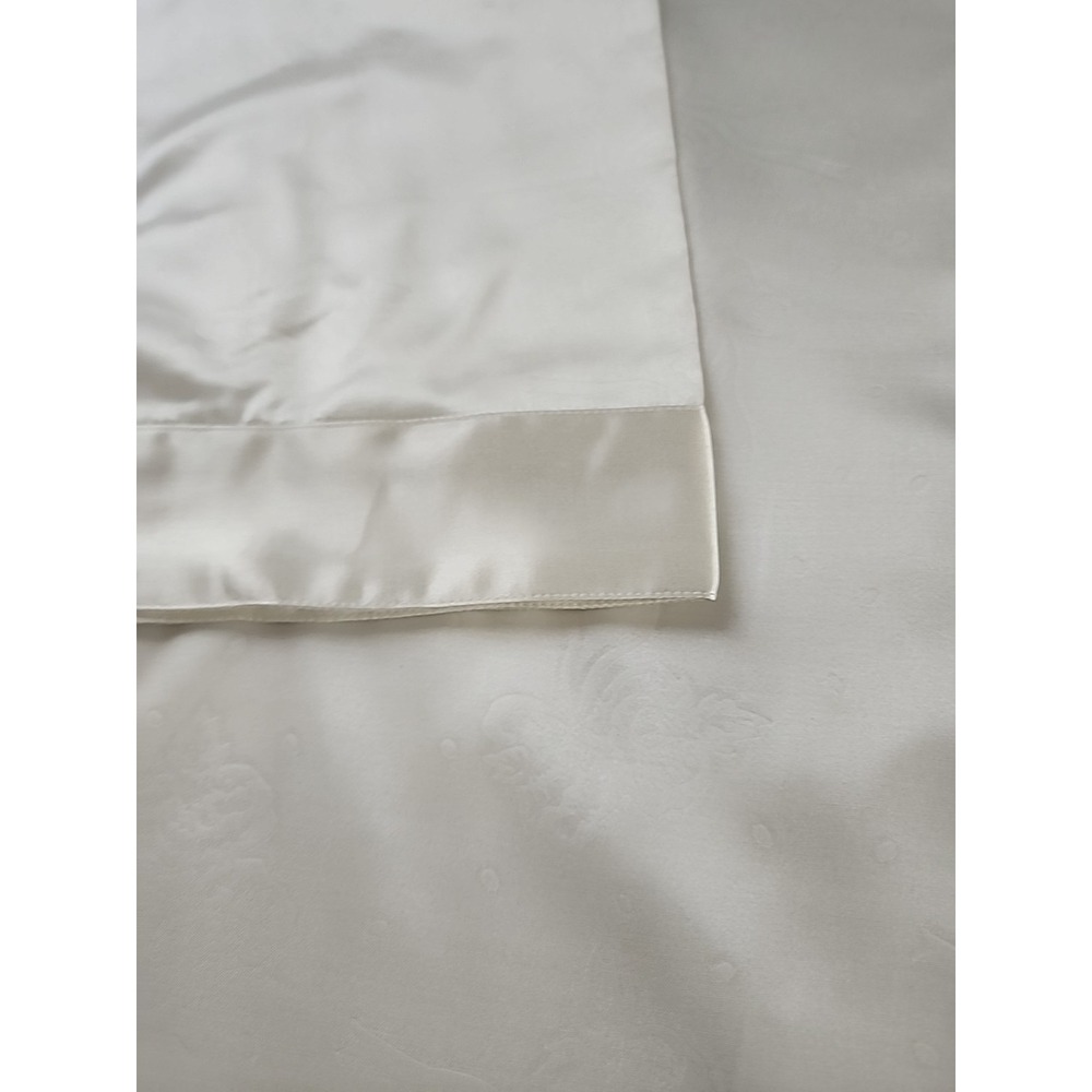 Vintage Pajamas Sleep Shirt Gioni Feroti Sz M Ivory Top Satin Buttons Classic‎ - Picture 2 of 11